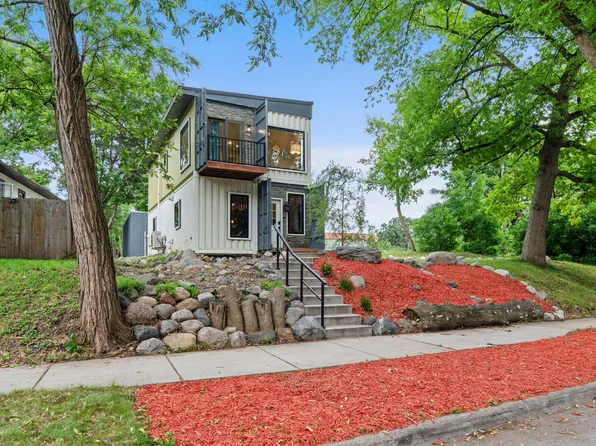 2434 Irving Ave N, Minneapolis, MN 55411
