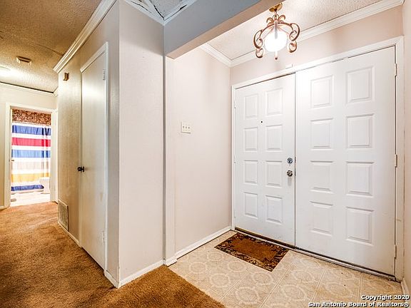 4th image of 7531 Ledgebrook Dr