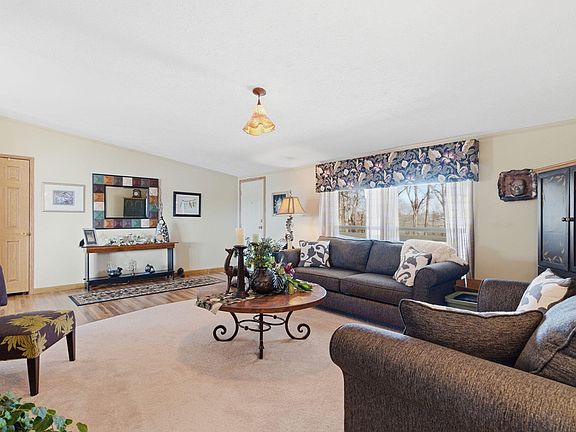 2nd image of 4846 State Highway Yy