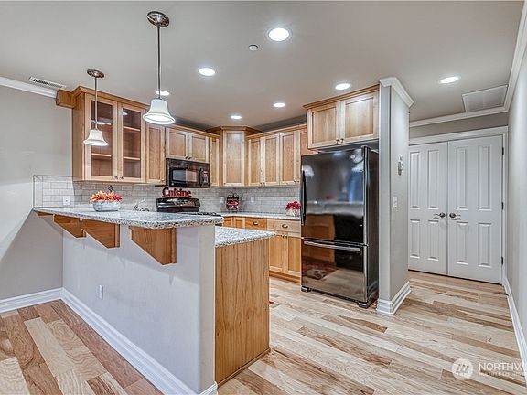 3rd image of 6418 Hunt Highlands Place