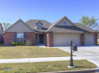 1318 E 134th Pl, Glenpool, OK 74033