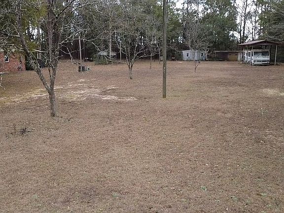 4th image of 1496 Greenwood Rd