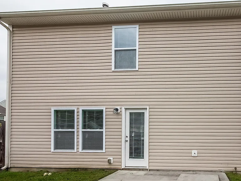 1334 Haestad Ct — Photo 17
