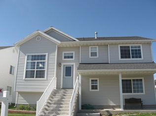 3252 E Golden Eagle Rd, Eagle Mountain, UT 84005