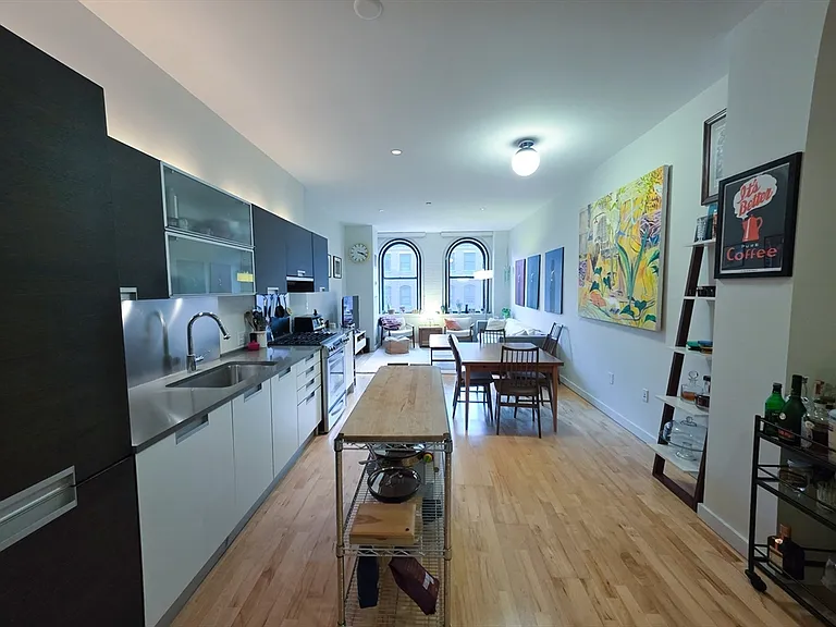 348 Congress St #N200 — Photo 12