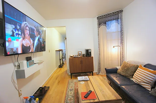 Rented by Compass | media 8