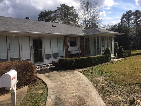 3rd image of 602 Franklinton St