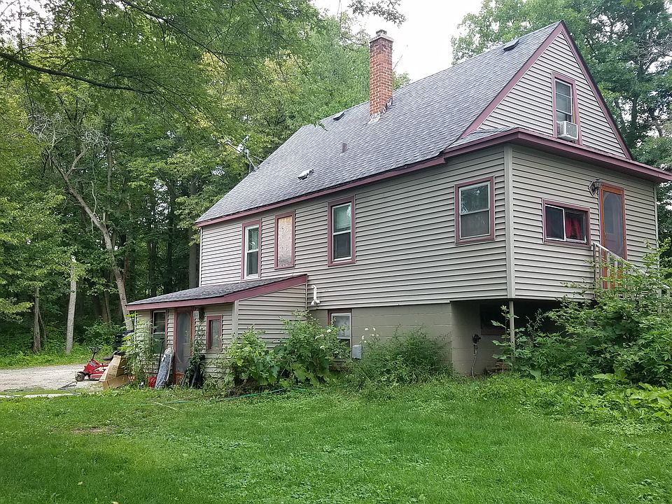 2nd image of S63W16669 College Ave