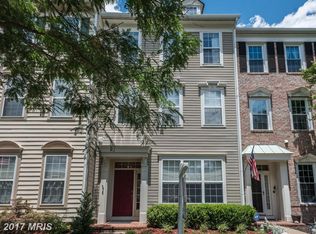 42836 Cedar Hedge St, Chantilly, VA 20152