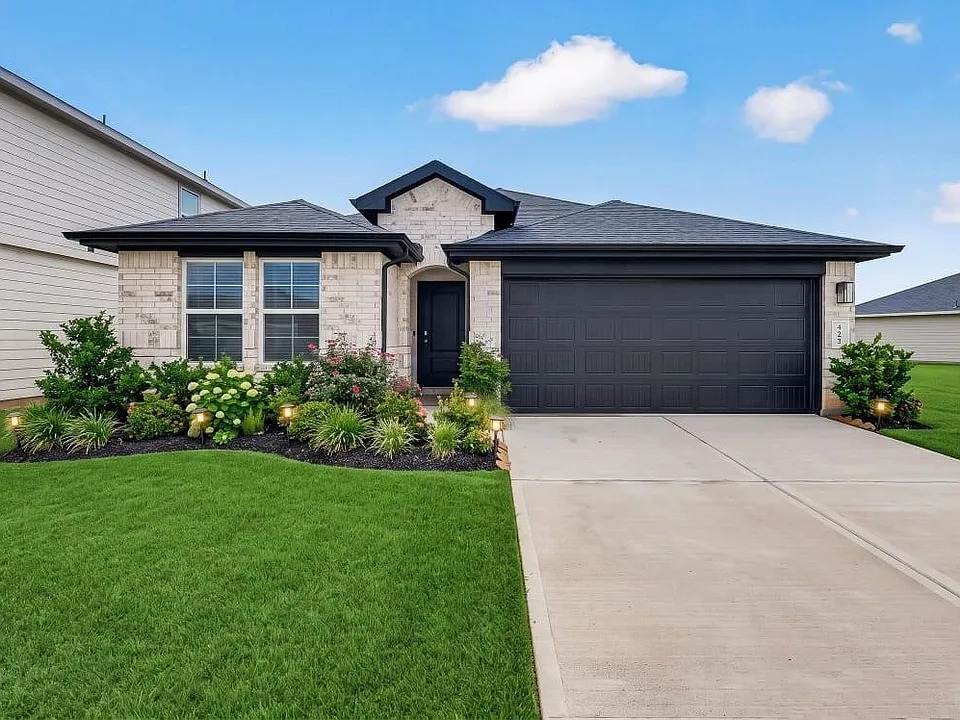 4222 Zeke Estates Ln