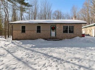 7790 White Rd, Indian River, MI 49749