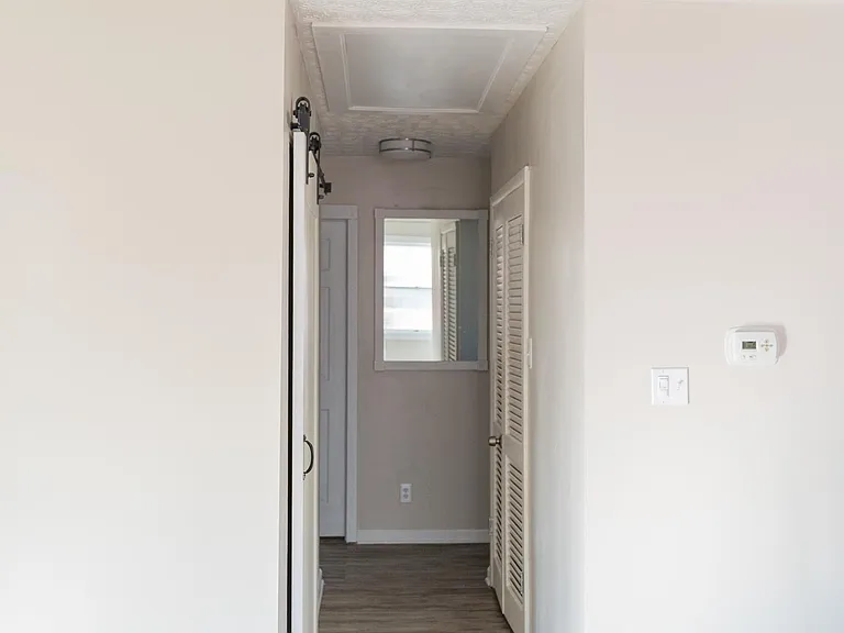4340 Maplegrove Dr — Photo 7