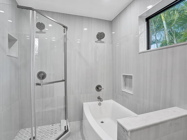 1250 SW 4th St — Photo 44