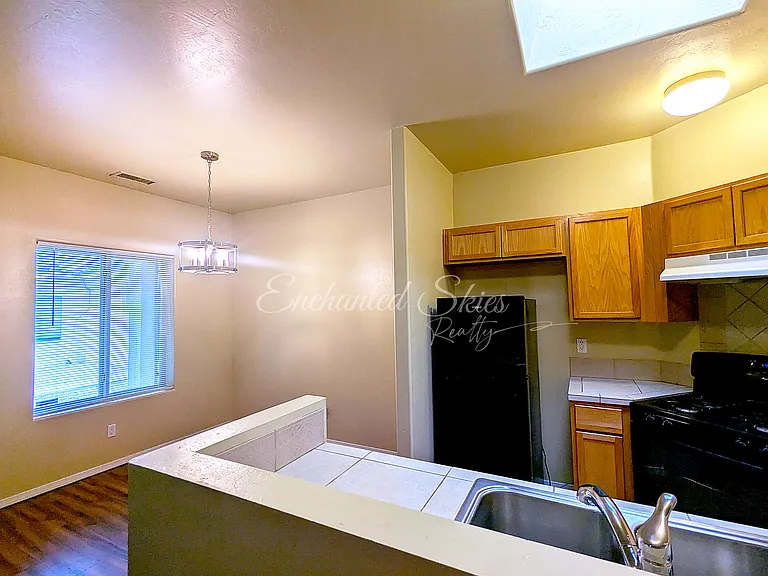 3051 Southern Blvd SE #B — Photo 9