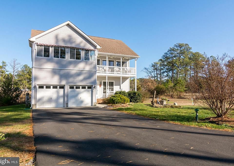 1st image of 14 Burrwood Ct