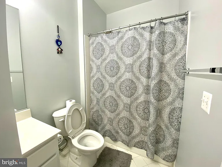 15181 Lancashire Dr — Photo 11