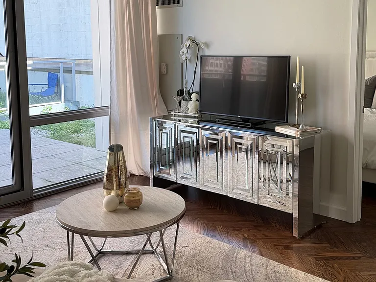 1 E 8th St #1019 — Photo 3