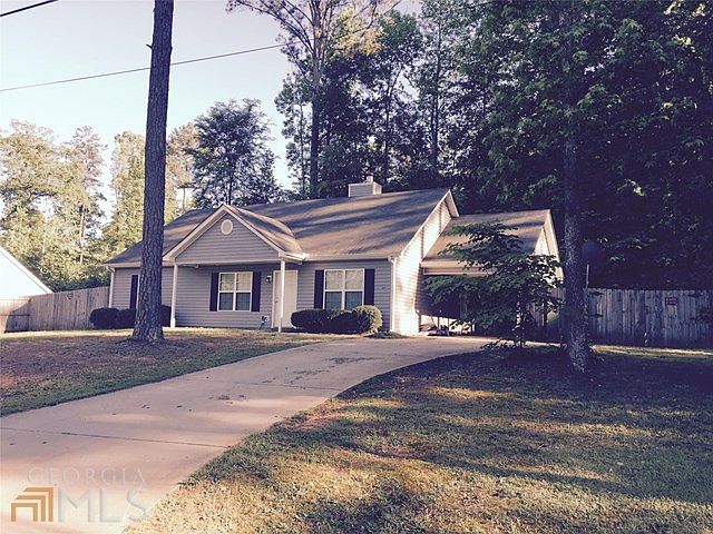 2nd image of 114 Apache Rd