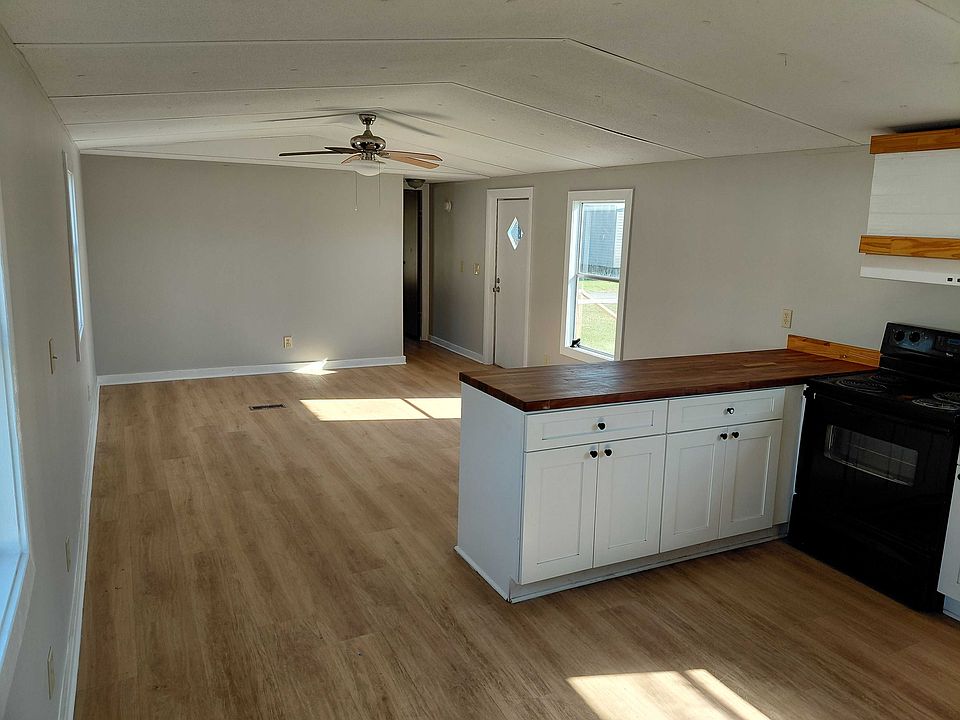 1st image of 304 Annabelle Rd #80