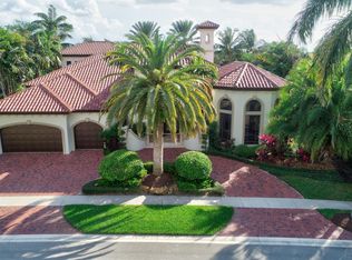 8352 Delprado Dr, Delray Beach, FL 33446