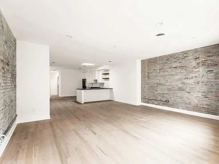 17 W Front St — Photo 9