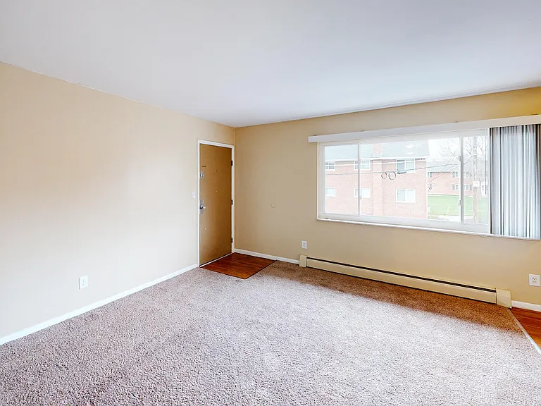 Sharondale Woods Apartments — Photo 55