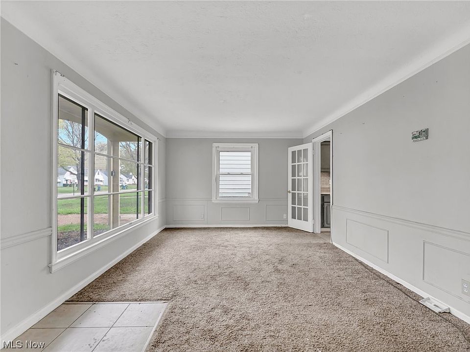 6877 Beresford Ave, Parma Heights, OH 44130 Zillow