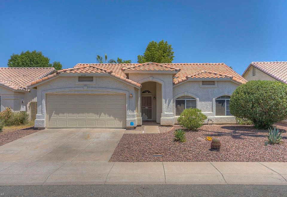 1st image of 2938 E Blackhawk Dr