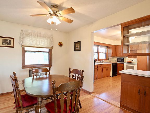 5th image of 2735 S Ave E