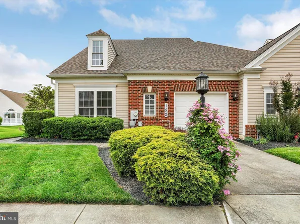 152 Saddletop Dr #354, Taneytown, MD 21787
