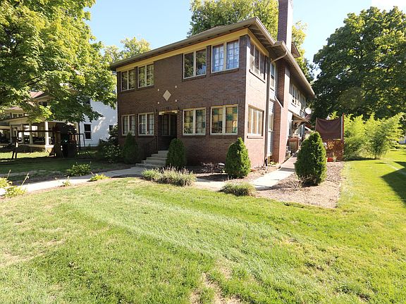 3rd image of 687 Woodruff Place West Dr #3