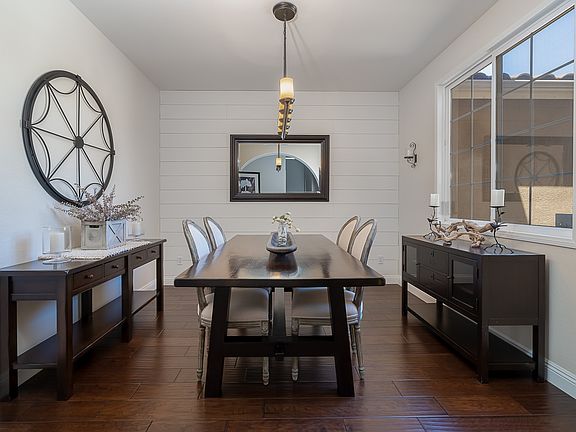 4th image of 2584 Table Rock Ave