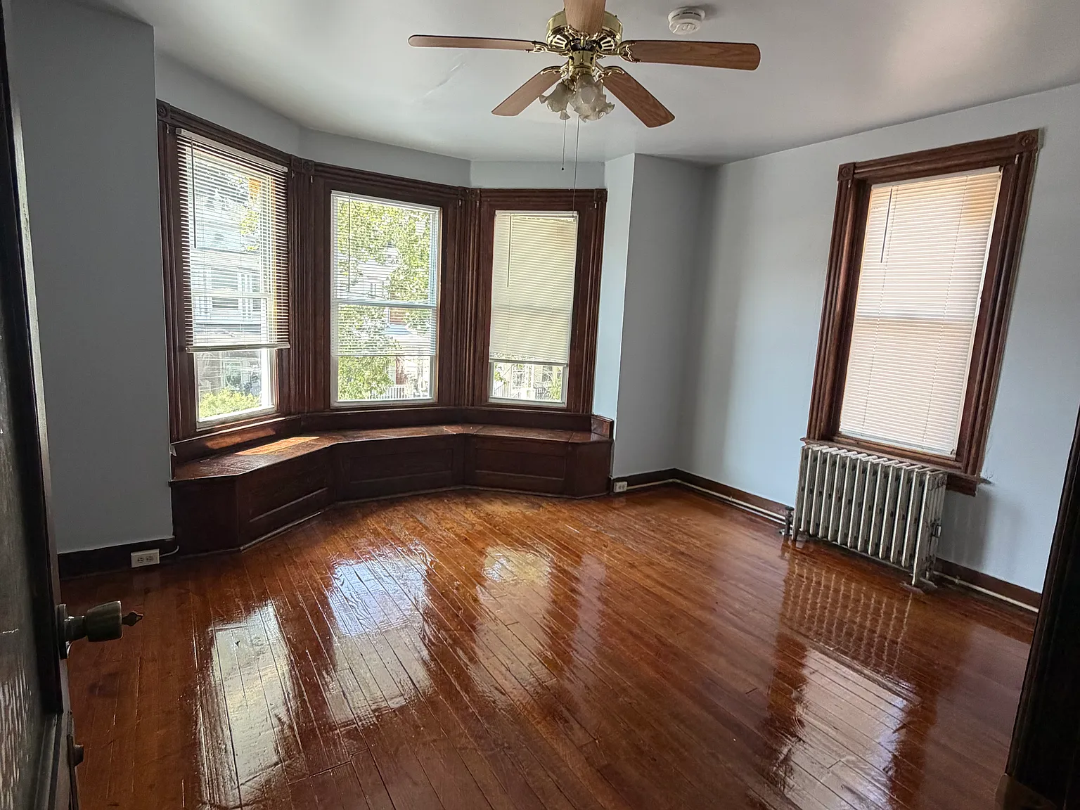 4 bed, 1700 sqft, $700 — Photo 2