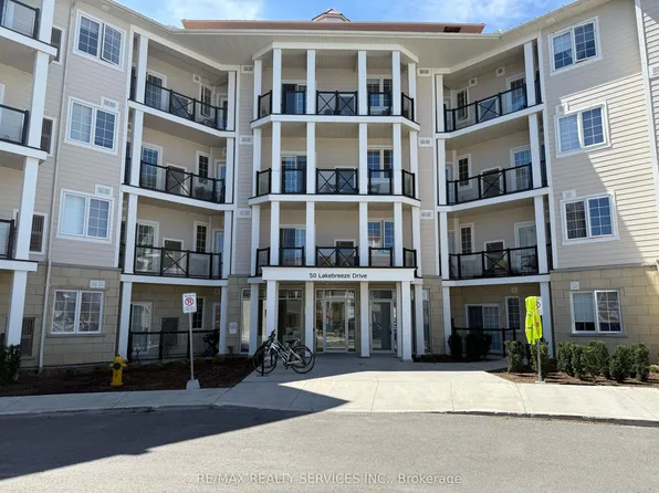 50 Lakebreeze Dr #229, Clarington, ON L1B 0V9
