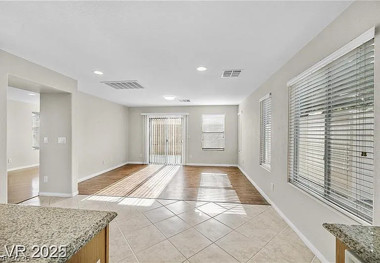 6435 Sean Creek St — Photo 5