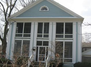 672 Lincoln Ave, Winnetka, IL 60093