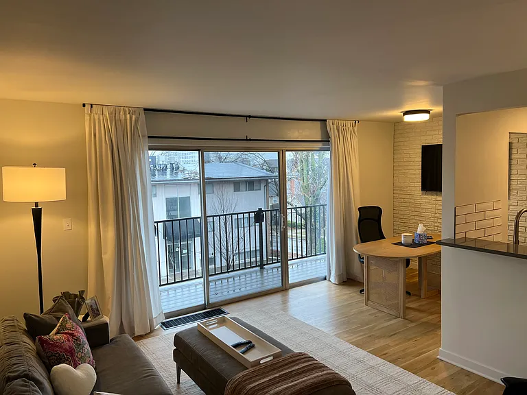 4517 Jefferson St #7 — Photo 4