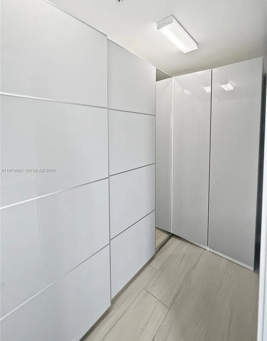 4 bed, 2655 sqft, $5,500 — Photo 4