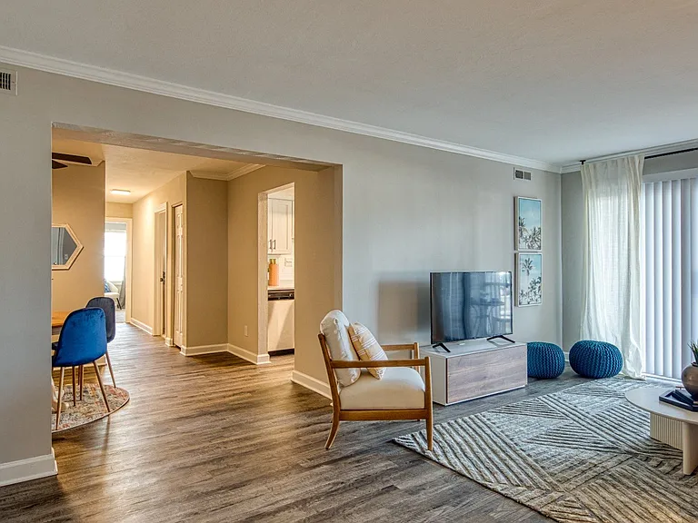 Spacious living room