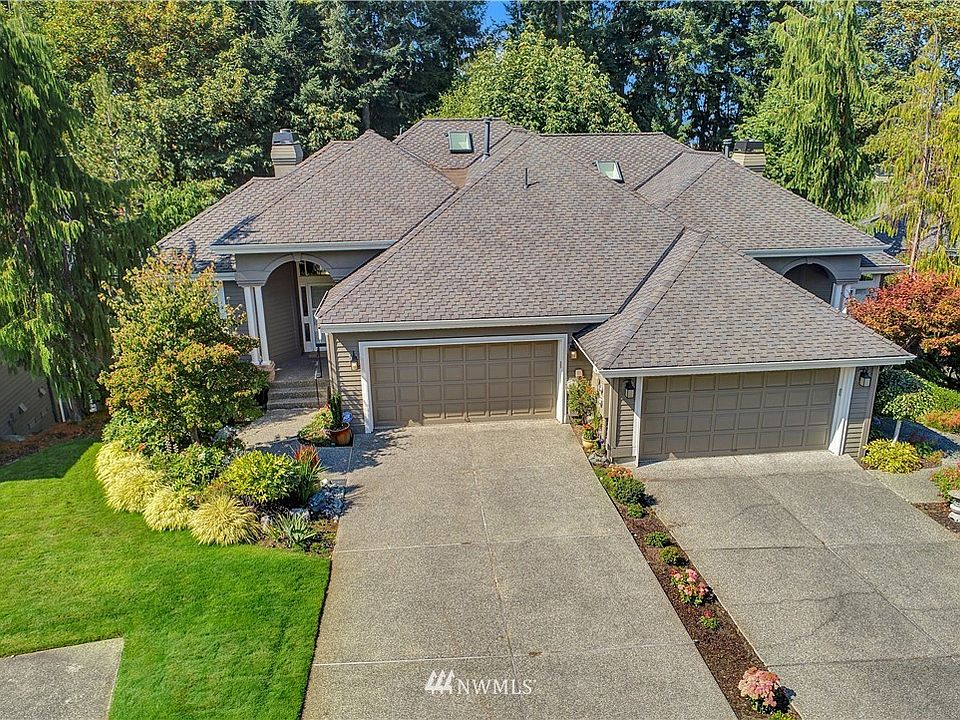 Beautiful 3 bedroom in Windward Bluff! Rarely do homes come on the market in this neighborhood.