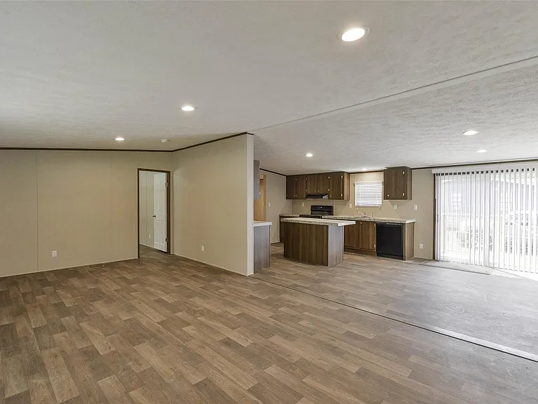 25150 Faraway Ln — Photo 3