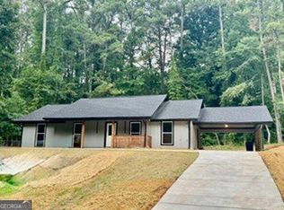 4470 Valley Brook Dr, College park, GA 30349