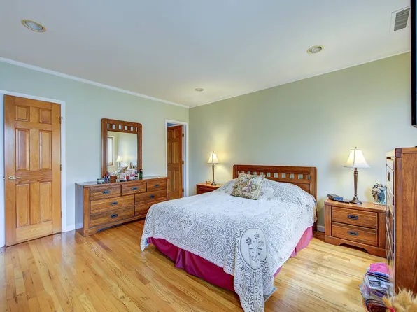 160-32 11th Avenue image 28 of 40