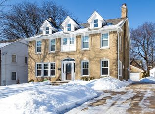 714 Lundvall Ave, Rockford, IL 61107