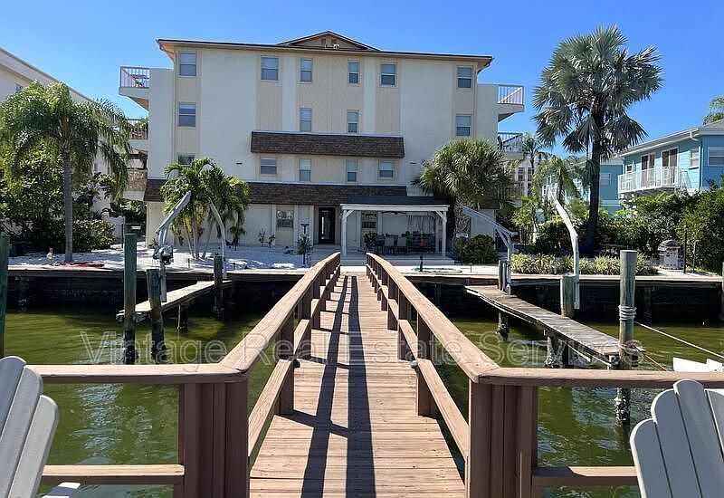 1st image of 479 E Shore Dr APT 1