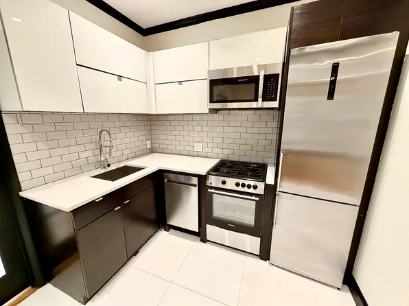 117 Elizabeth St APT 1A, New York, NY 10013