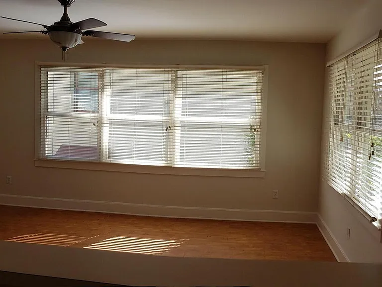 35 E 2nd St — Photo 5