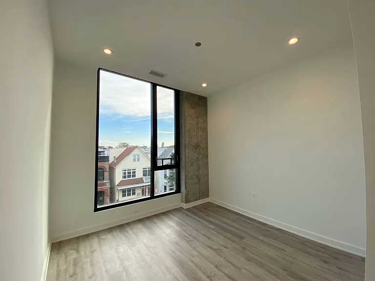 1118 W Patterson Ave — Photo 6