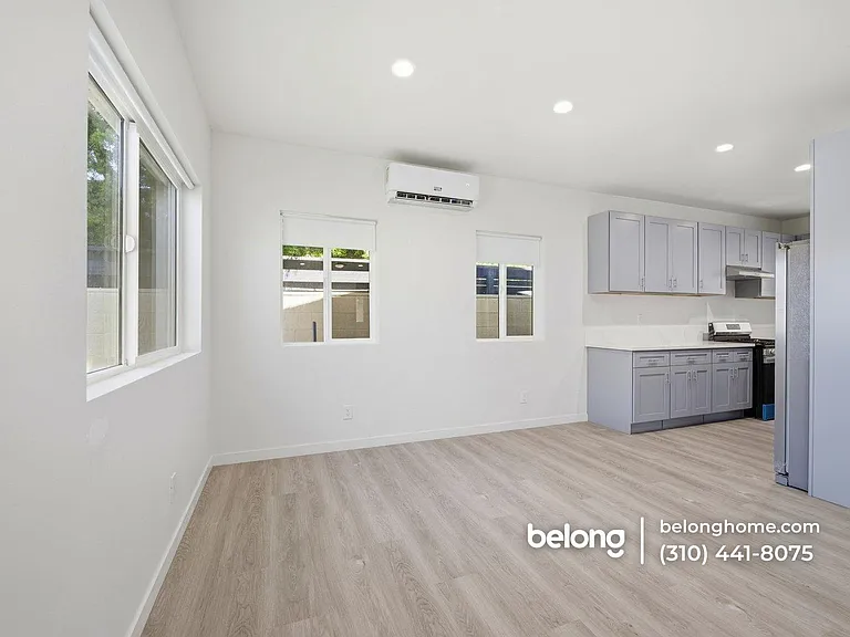 20144 Stagg St — Photo 11