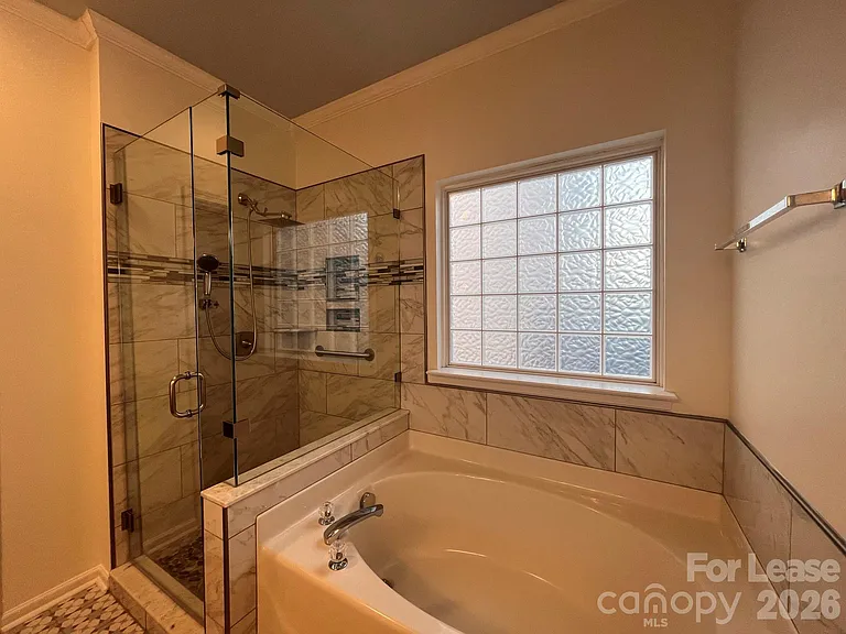 17508 Westmill Ln — Photo 10